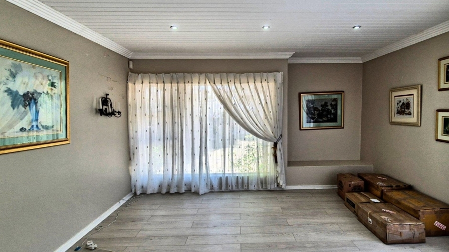 3 Bedroom Property for Sale in Hartenbos Central Western Cape